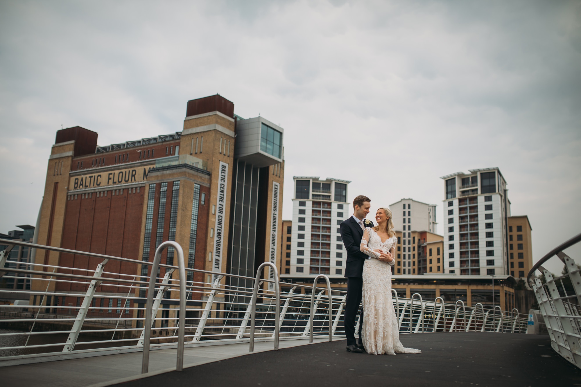 the-baltic-newcastle-wedding-romantic-jo-donaldson-photography-millenium-bridge