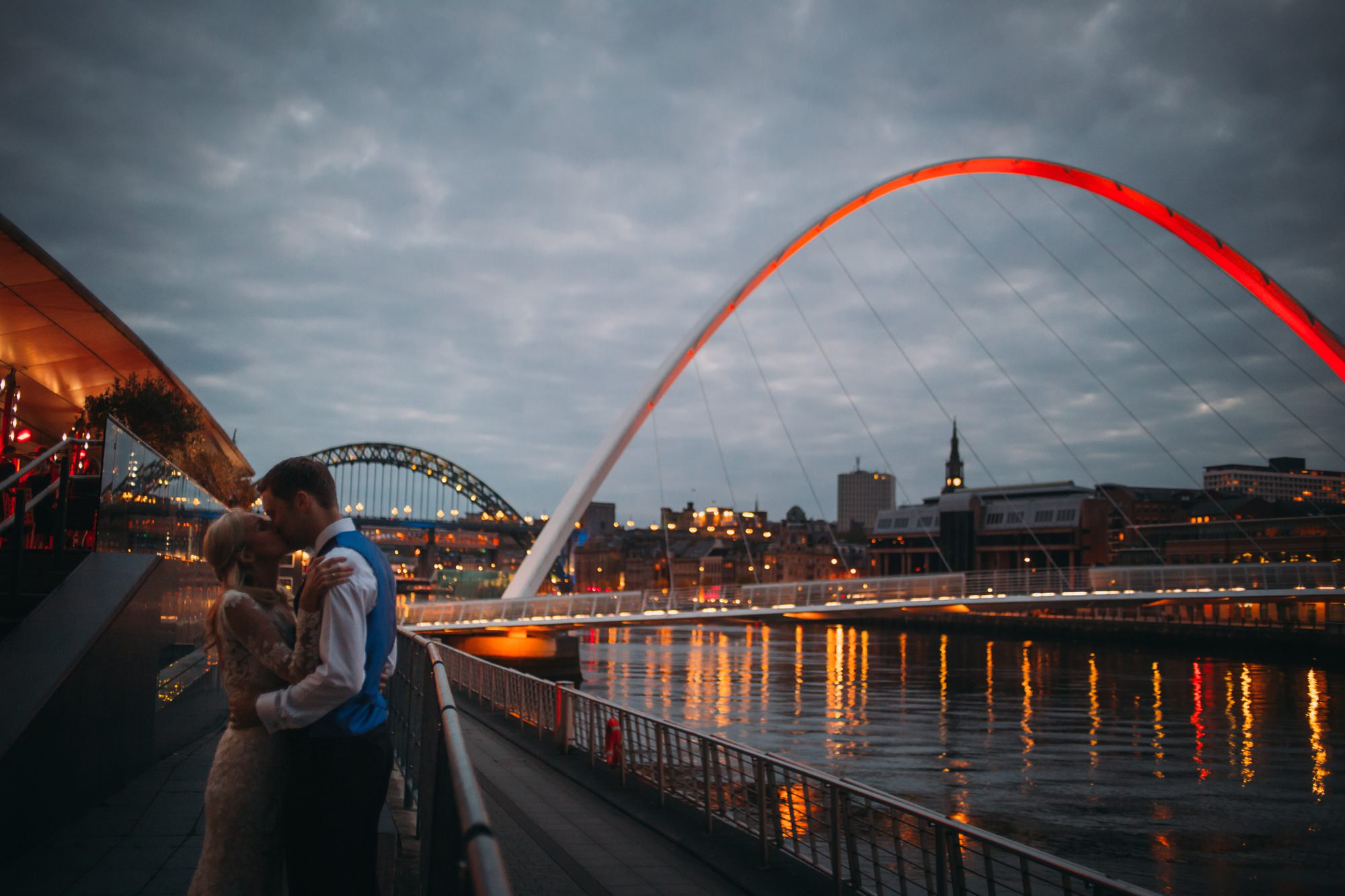 the-baltic-newcastle-wedding-romantic-jo-donaldson-photography-river-terrace-millenium-bridge