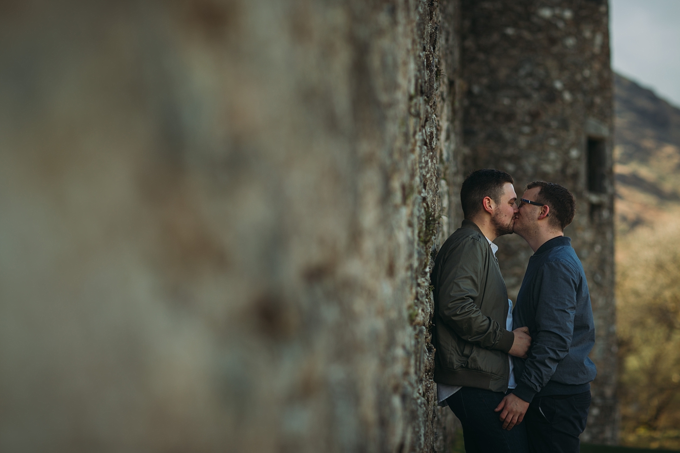 jo-donaldson-photography-kilchurn-castle-engagement-bproud2017