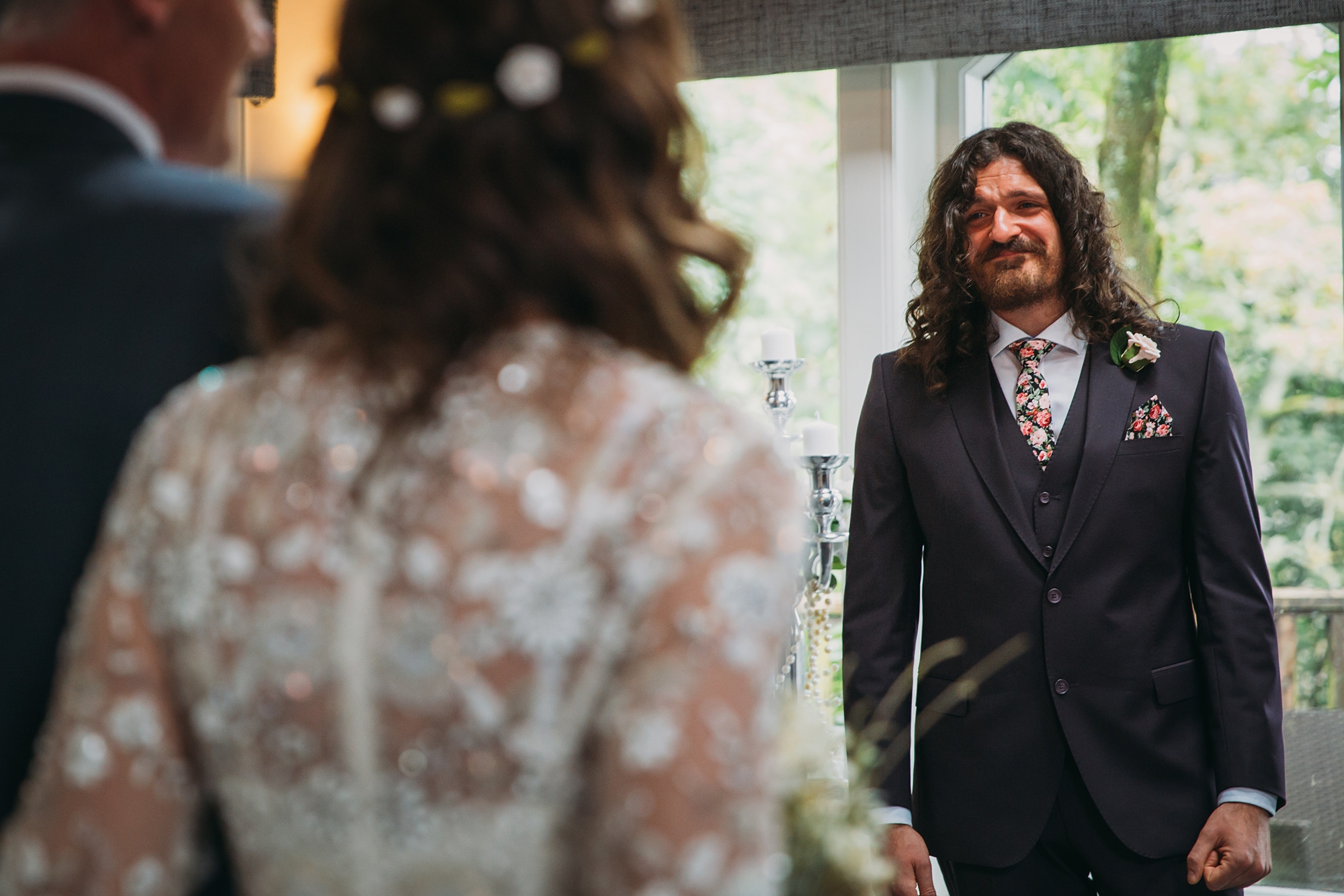 A groom sees his wife for the first time, best wedding photographs