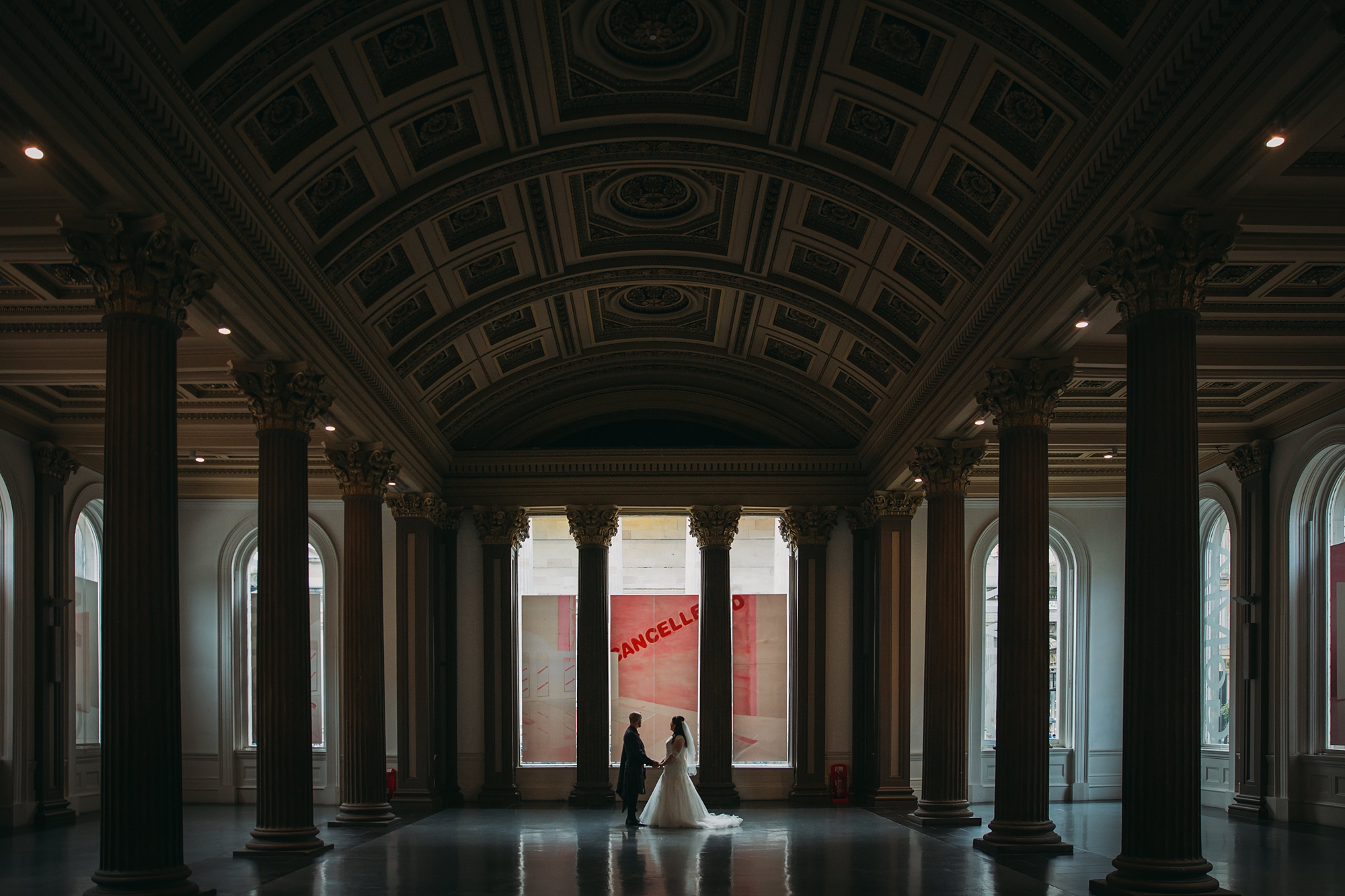 best wedding photographs of newlyweds in GoMA in Glasgow