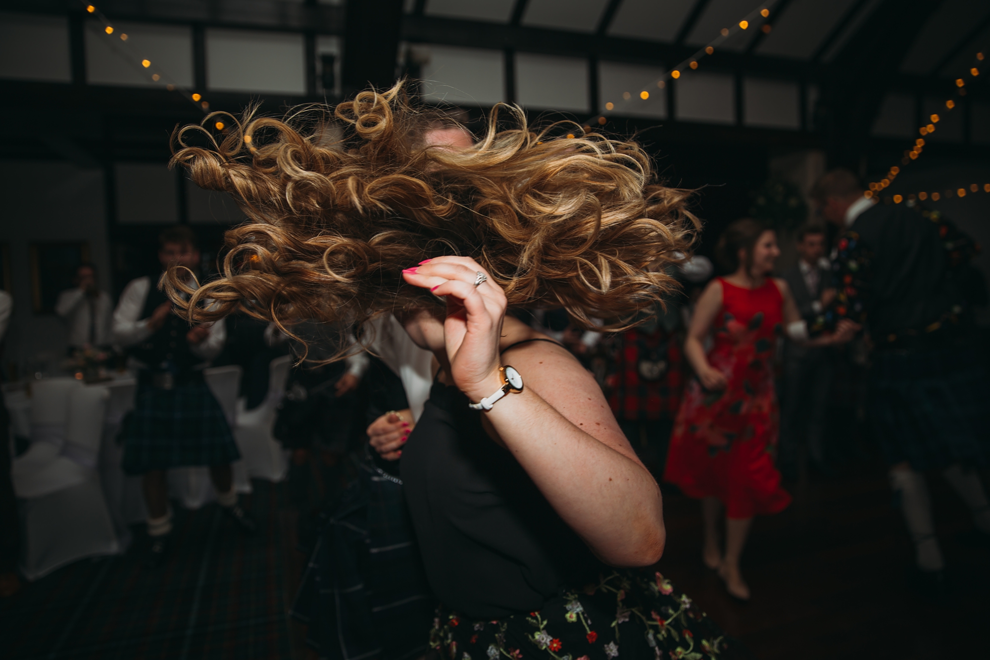 best wedding photographs of ceilidh dancing at brig o'doon in ayrshire