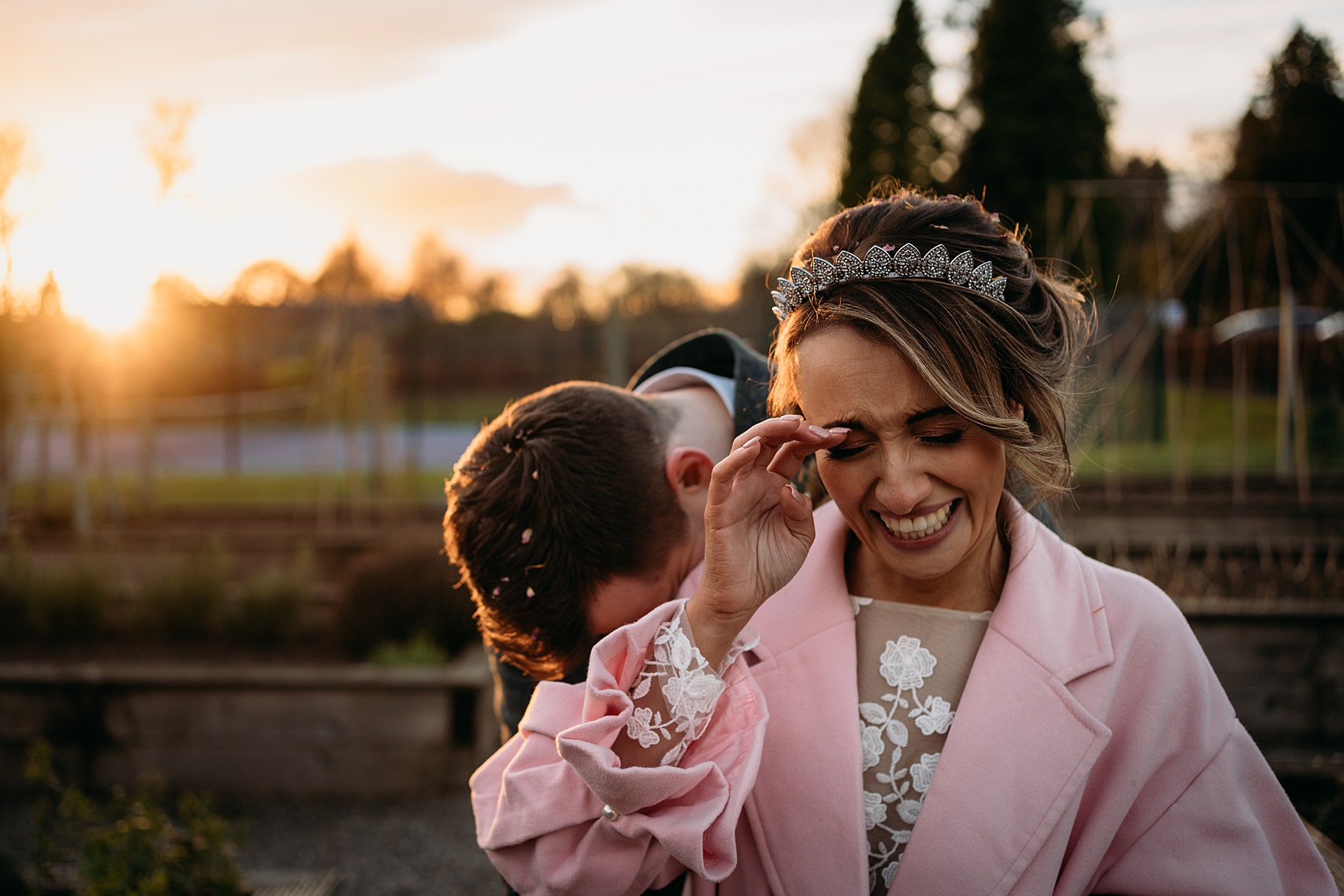 cromlix hotel garden grounds bride groom couples wedding portrait 